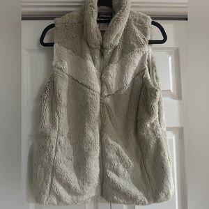 Patagonia Women's Cream Faux Fur Vest